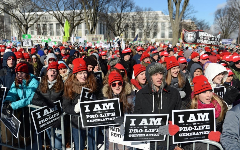 Swinging of the first months of application of the law of the abortion